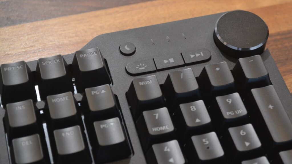 Das Keyboard 6 Professional Media Controls